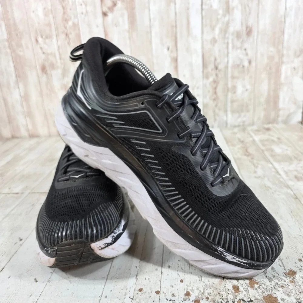 Hoka One One hoka one